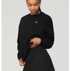 Sold out alo yoga Accolade Crew Neck Pullover
